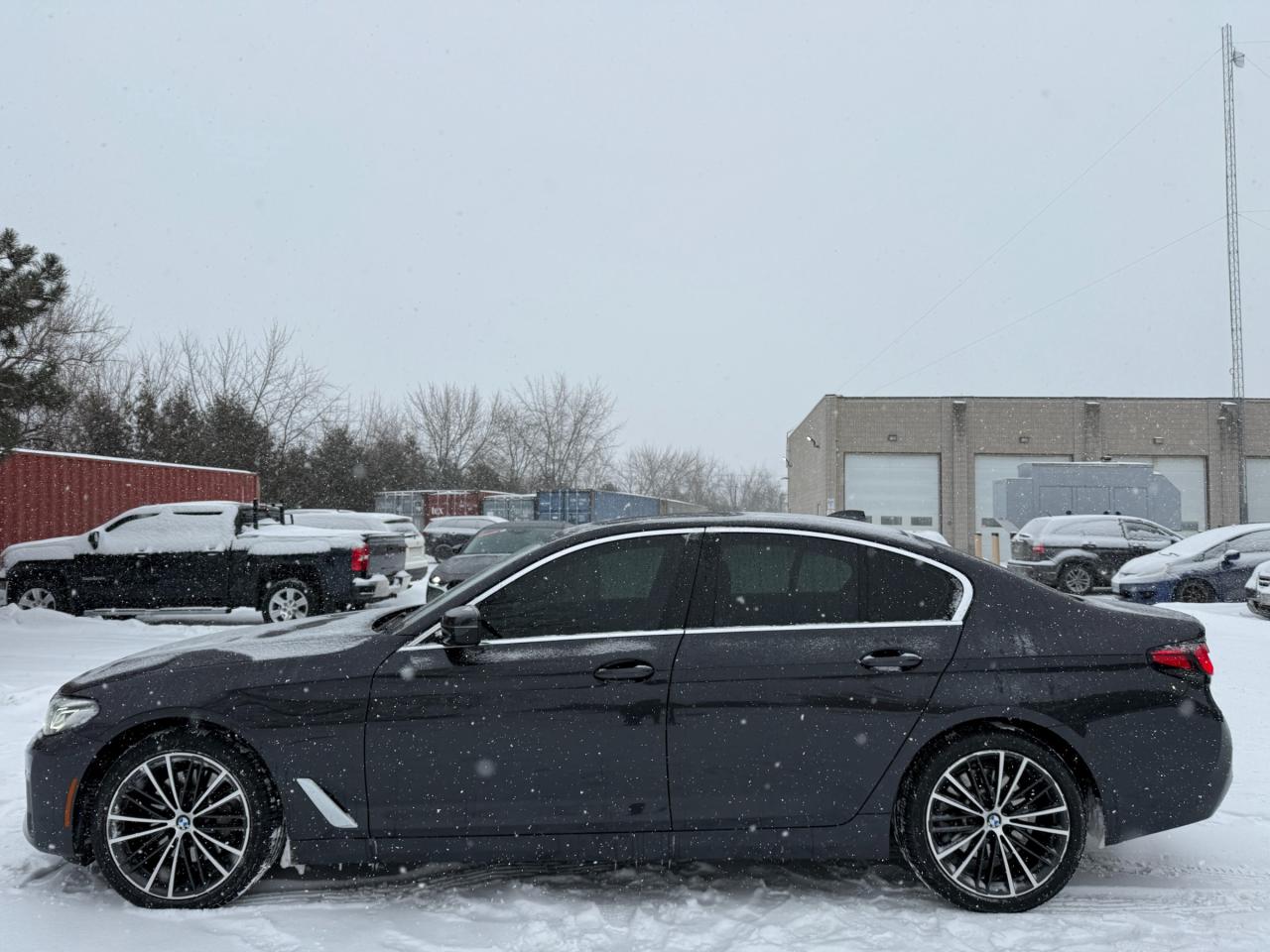 2022 BMW 530 i xDrive 4dr All-Wheel Drive Sedan Photo