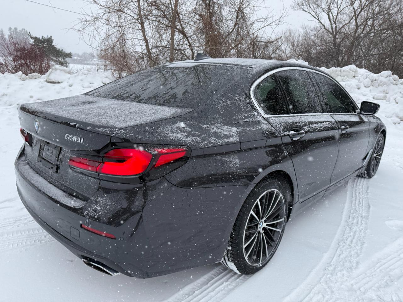 2022 BMW 530 i xDrive 4dr All-Wheel Drive Sedan Photo