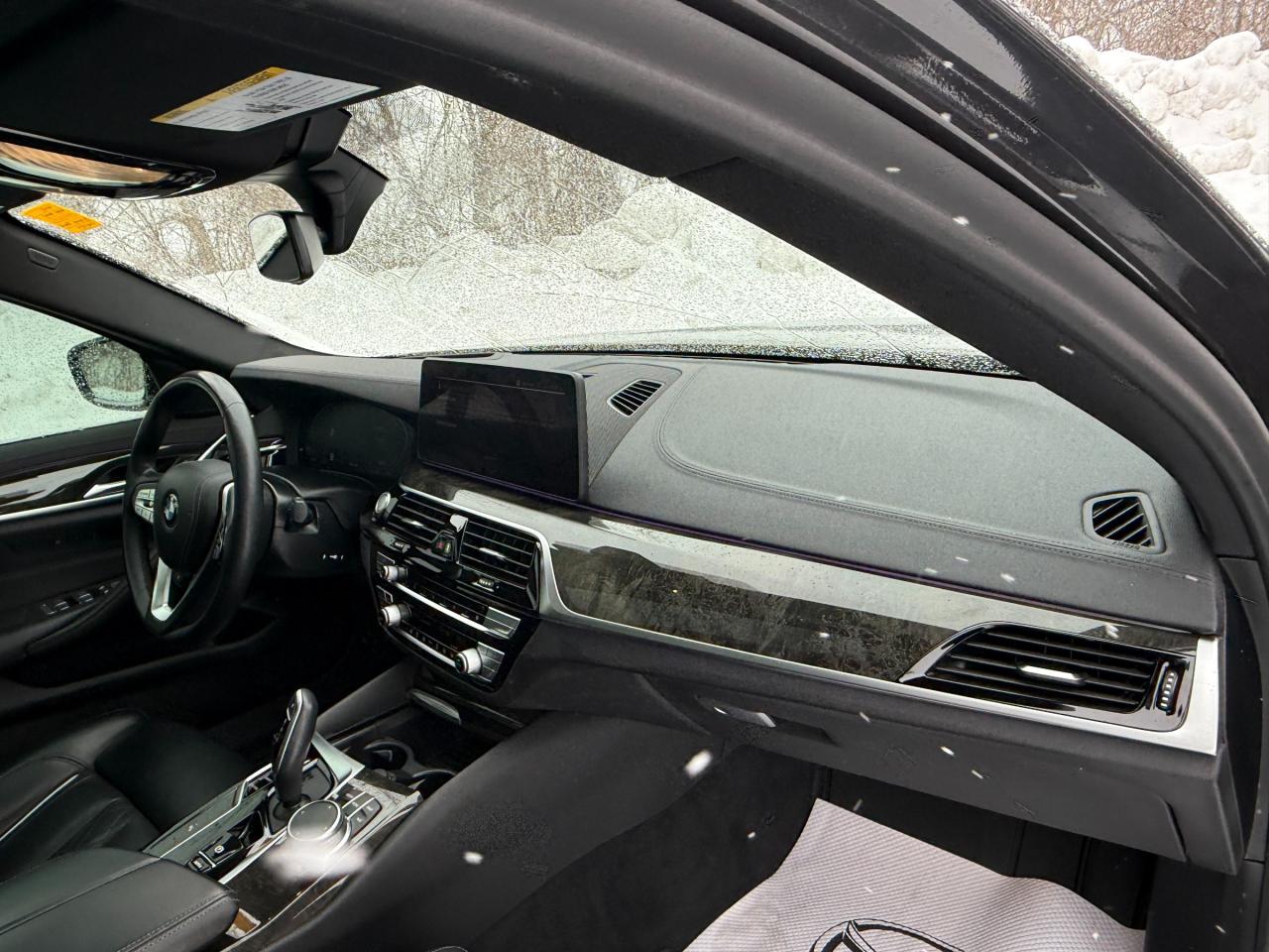 2022 BMW 530 i xDrive 4dr All-Wheel Drive Sedan Photo