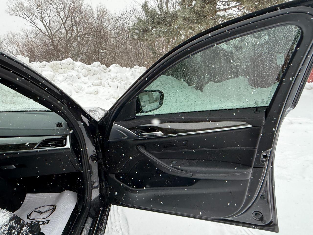 2022 BMW 530 i xDrive 4dr All-Wheel Drive Sedan Photo