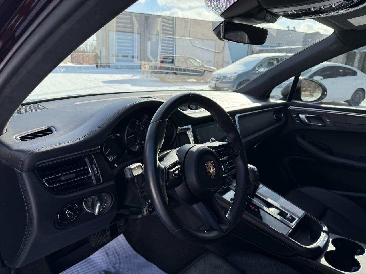 2023 Porsche Macan T 4dr All-Wheel Drive Photo