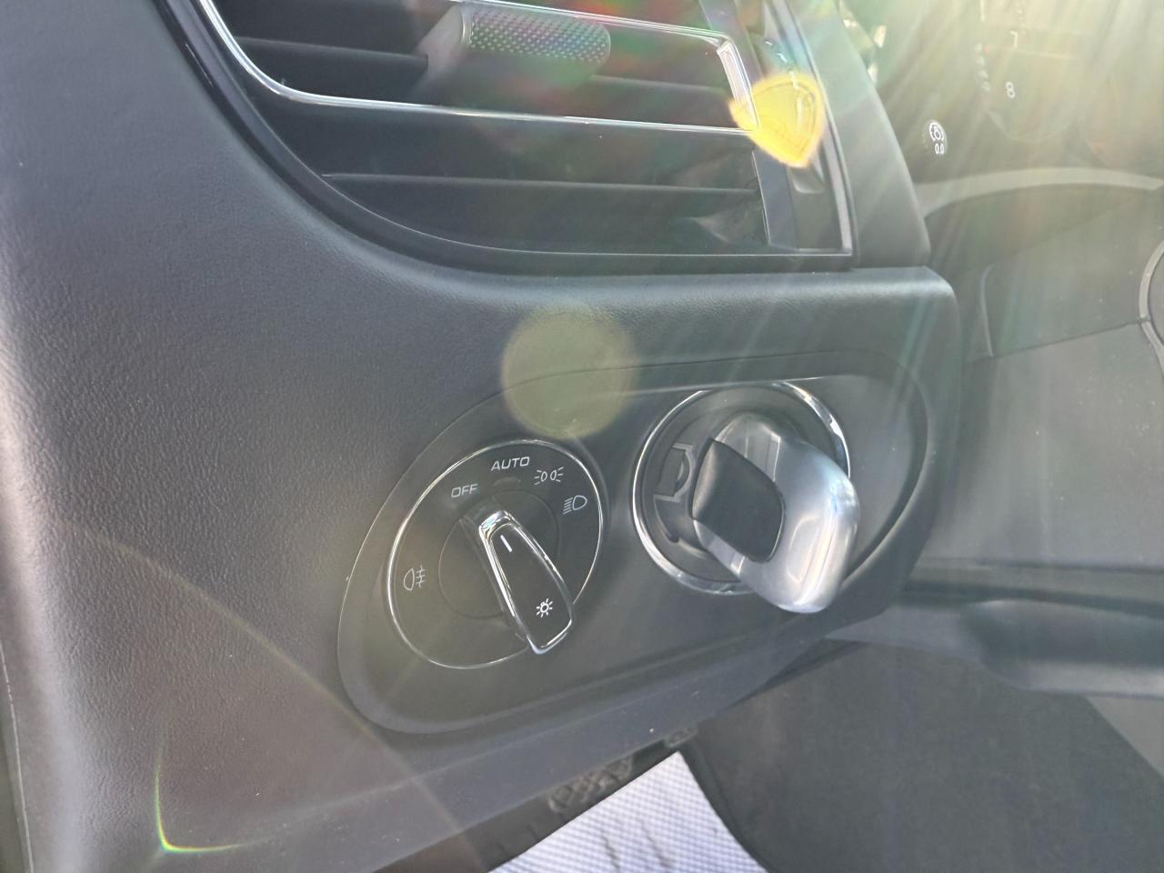 2023 Porsche Macan T 4dr All-Wheel Drive Photo