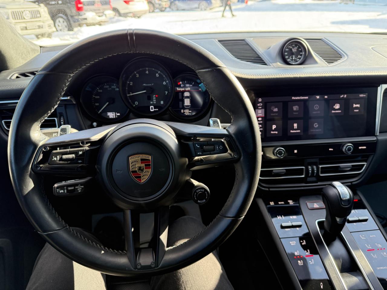 2023 Porsche Macan T 4dr All-Wheel Drive Photo