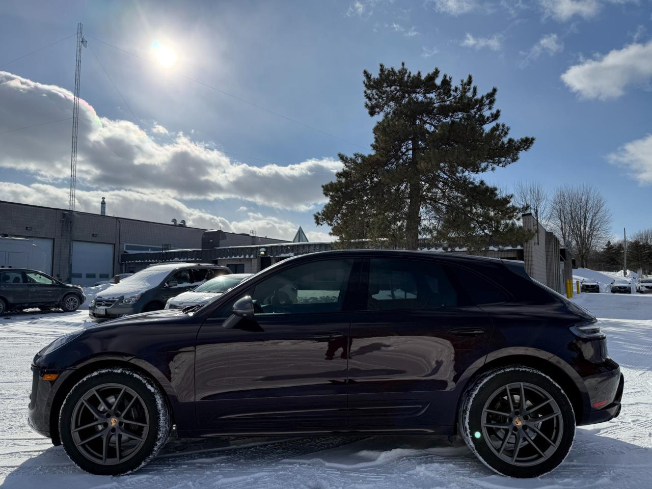 2023 Porsche Macan T 4dr All-Wheel Drive Photo