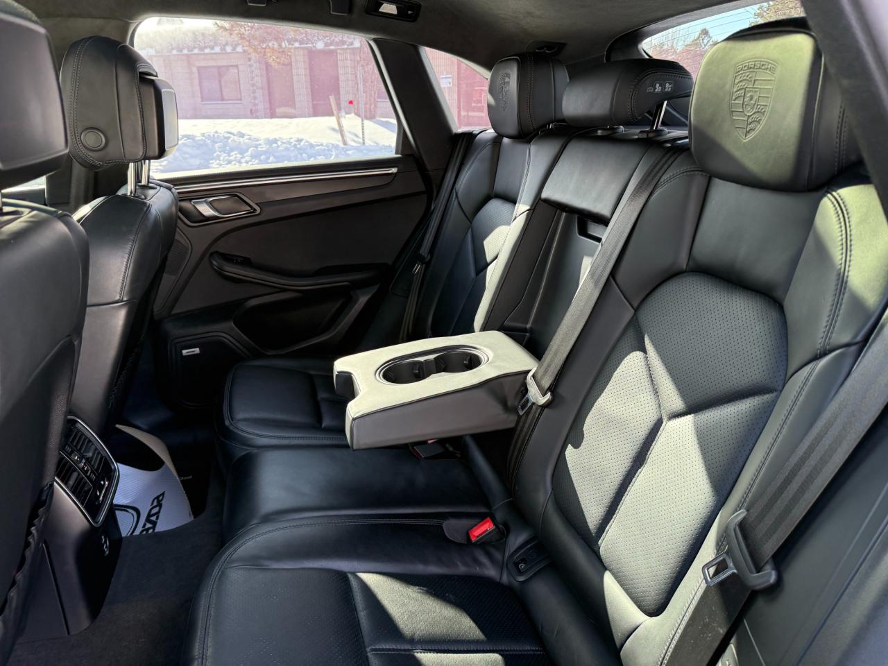 2023 Porsche Macan T 4dr All-Wheel Drive Photo