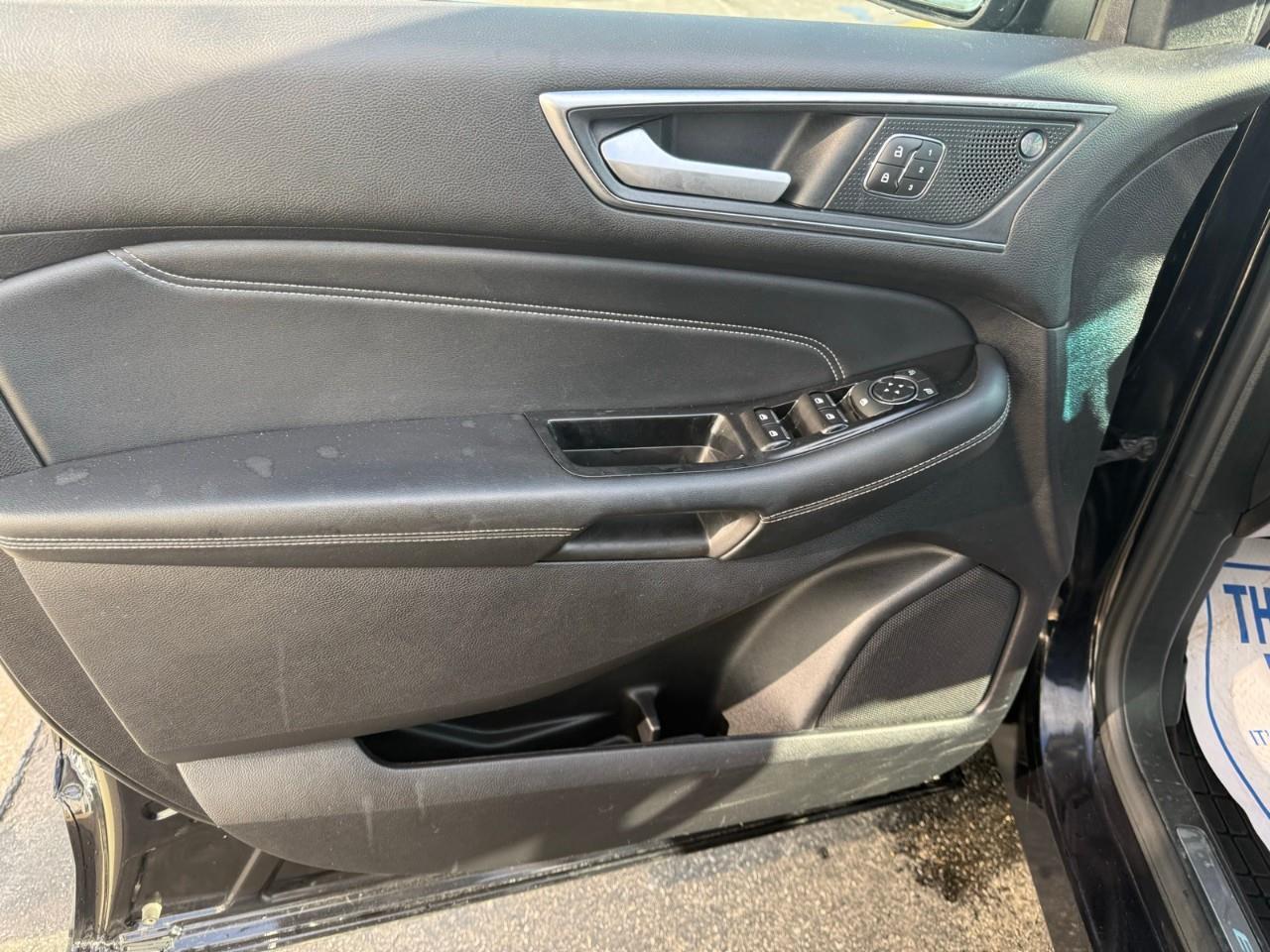 2019 Ford Edge TITANIUM 4DR ALL-WHEEL DRIVE Photo