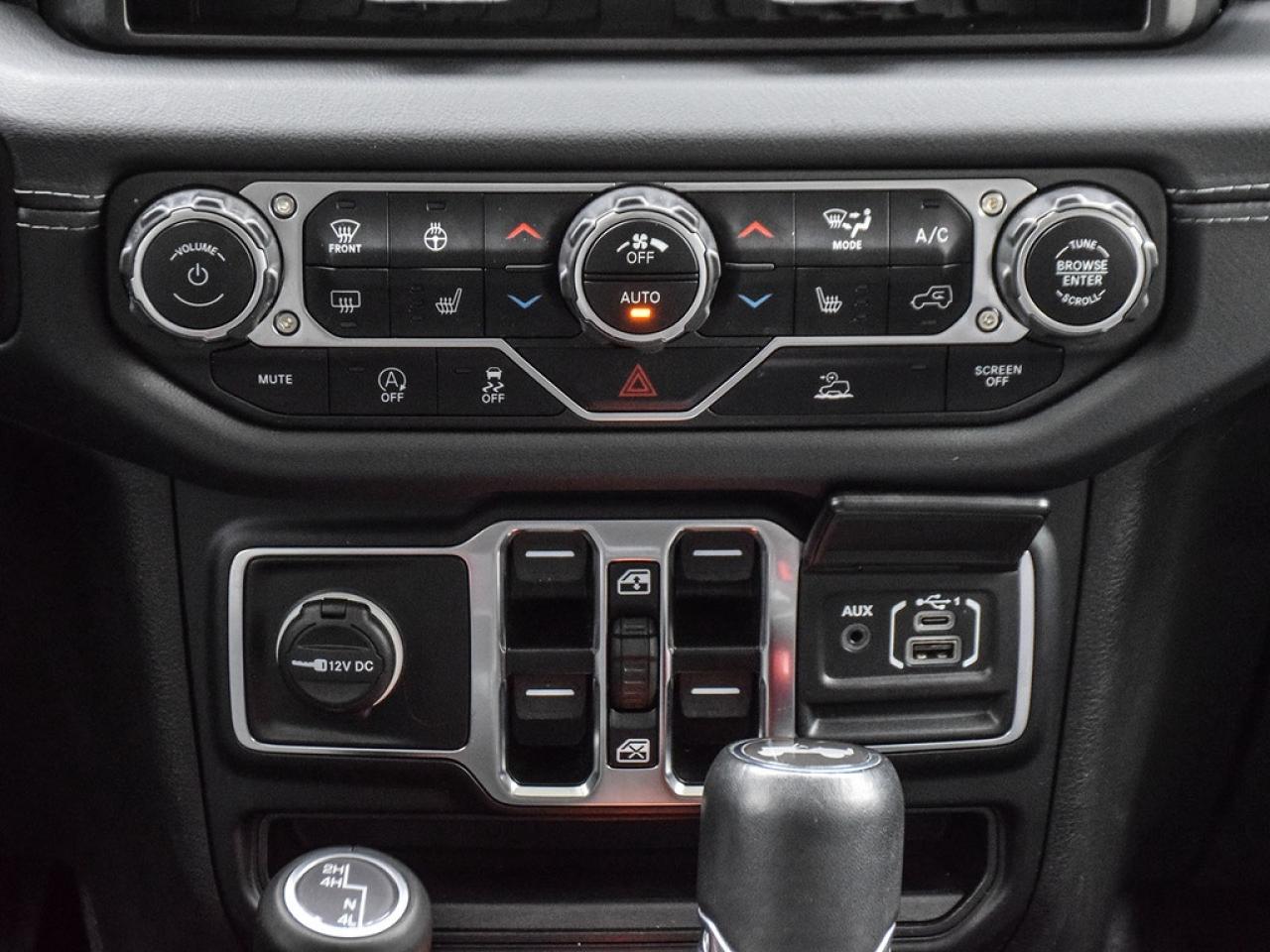 2024 Jeep Wrangler SAHARA 4DR 4X4 Photo