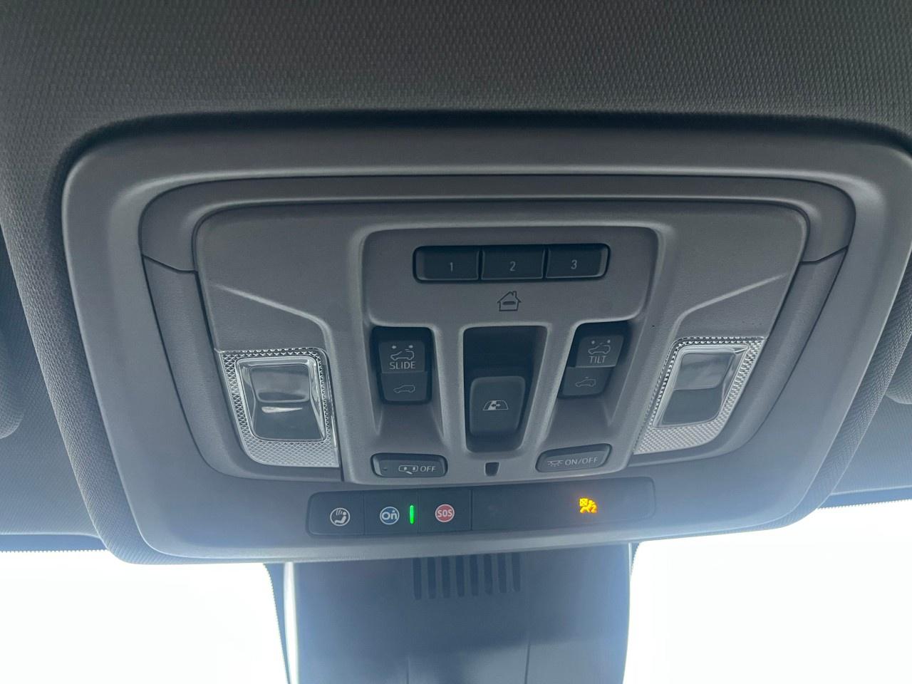 2025 GMC Sierra 3500HD 4WD Crew Cab Long Box Denali Photo