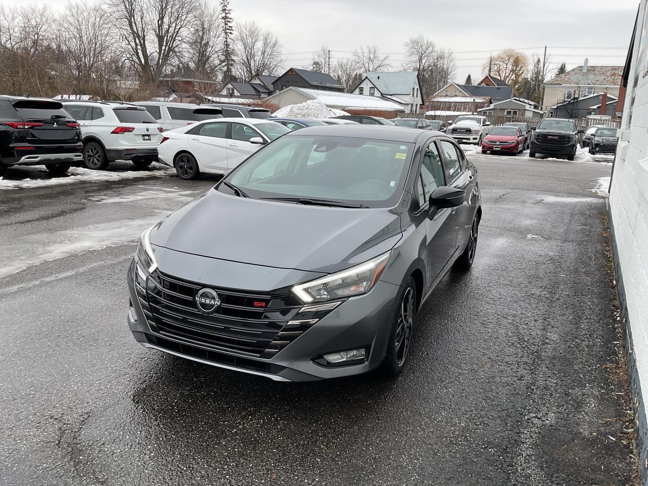 2023 Nissan Versa SR 4DR SEDAN Photo