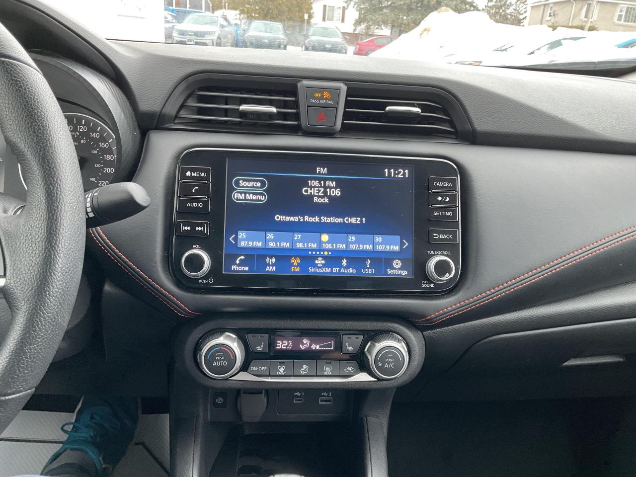 2023 Nissan Versa SR 4DR SEDAN Photo