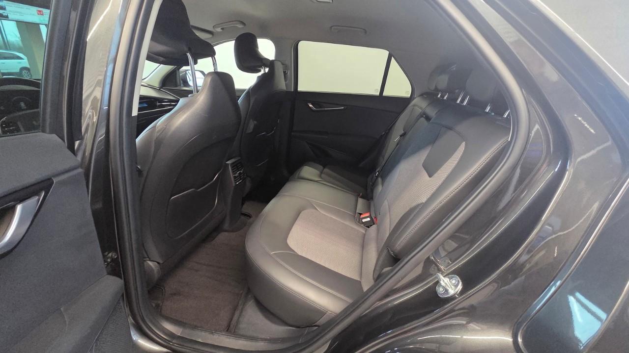 2023 Kia Niro EV Premium+ 4dr Front-Wheel Drive Sport Utility Photo