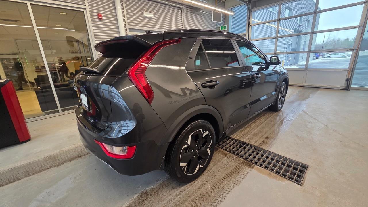 2023 Kia Niro EV Premium+ 4dr Front-Wheel Drive Sport Utility Photo4