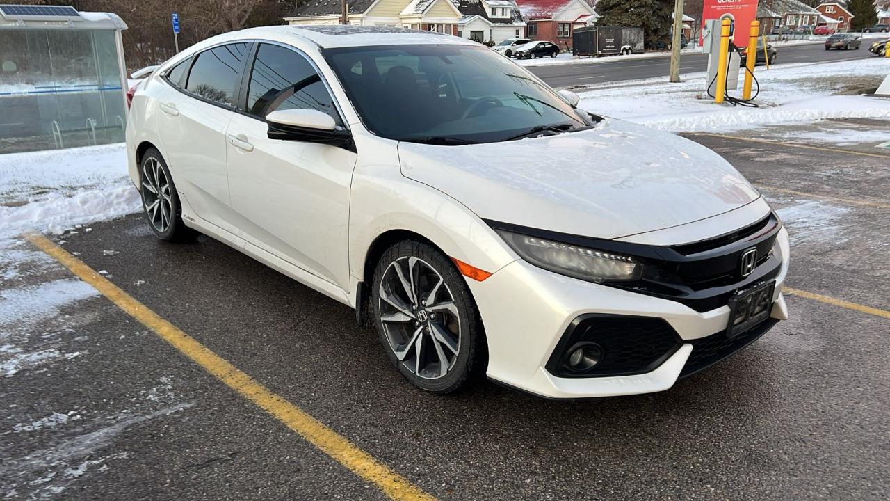 2017 Honda Civic Si (M6) 4dr Sedan Photo2