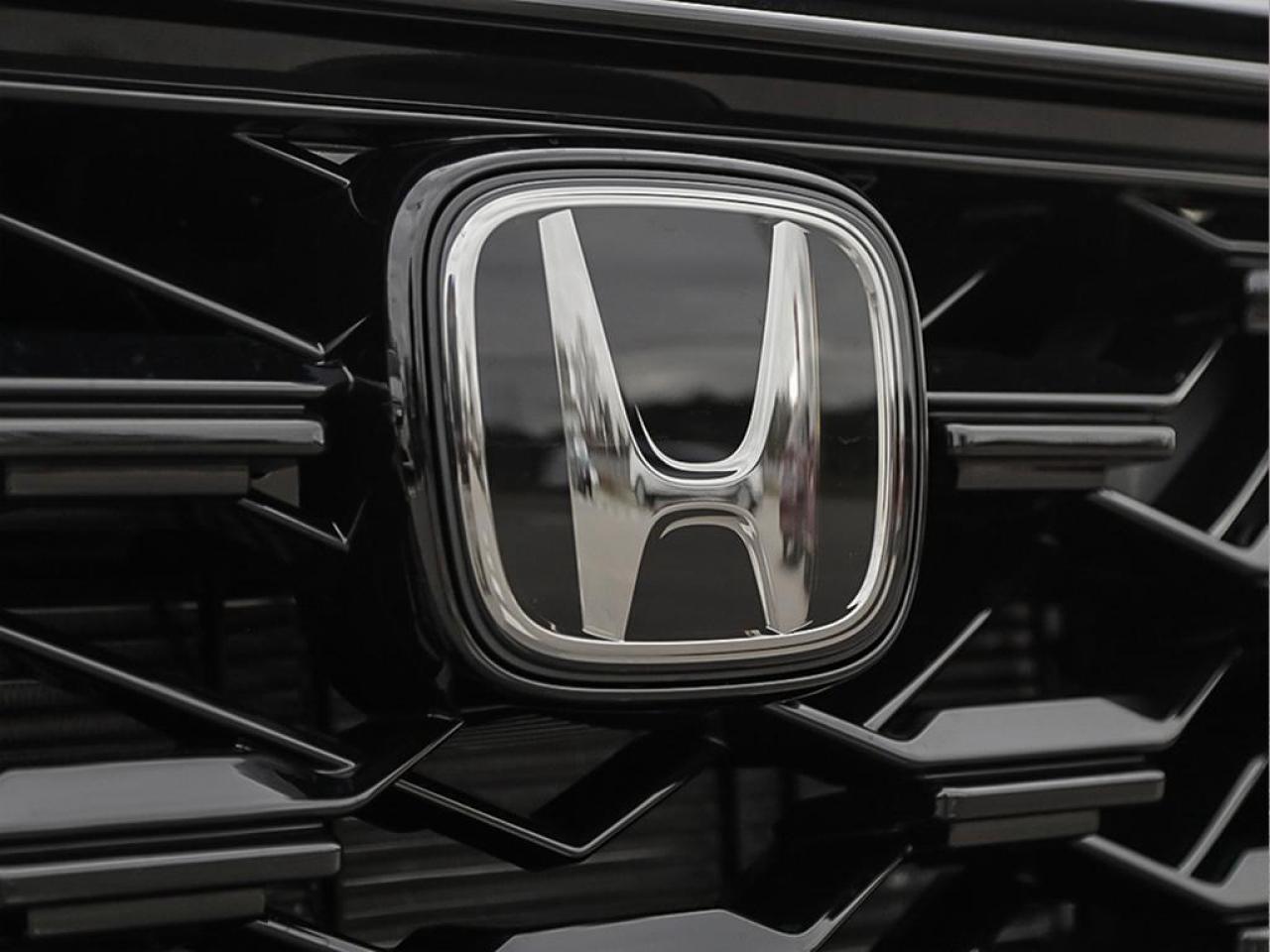 2026 Honda CR-V Hybrid Touring 4dr All-Wheel Drive Photo