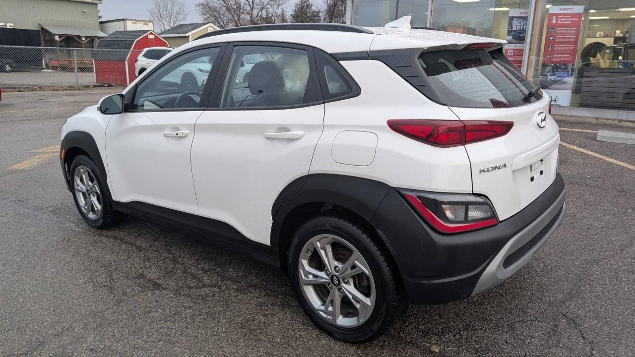 2023 Hyundai KONA 2.0L Preferred 4dr All-Wheel Drive Photo2