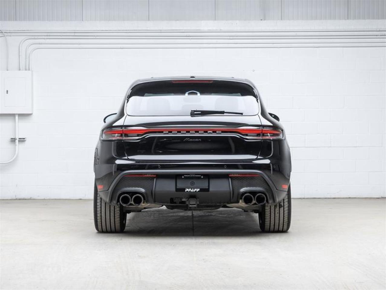 2025 Porsche Macan  Photo