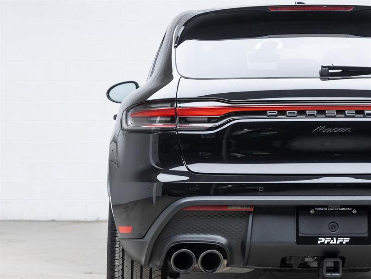 2025 Porsche Macan  Photo
