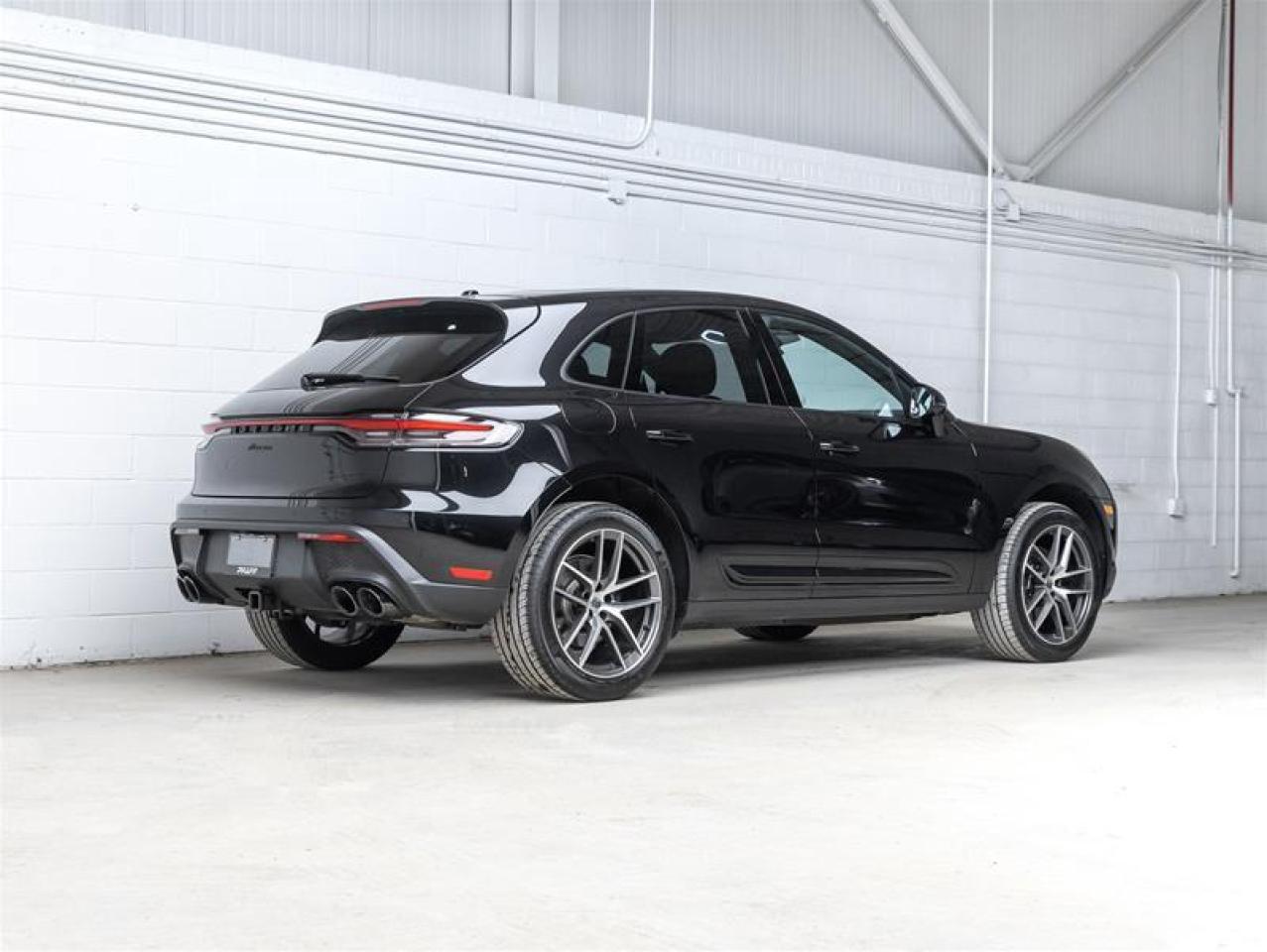 2025 Porsche Macan  Photo