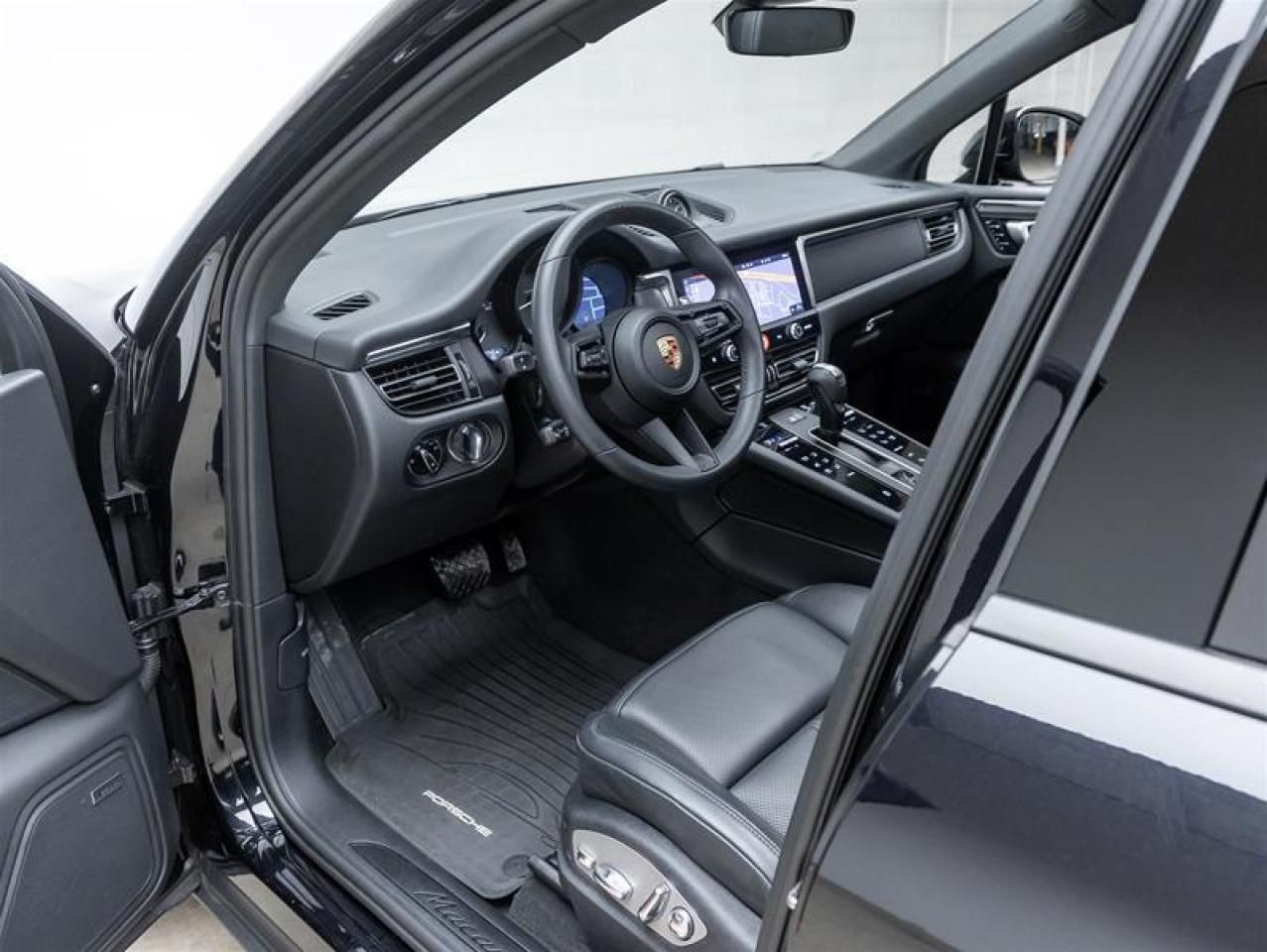 2025 Porsche Macan  Photo