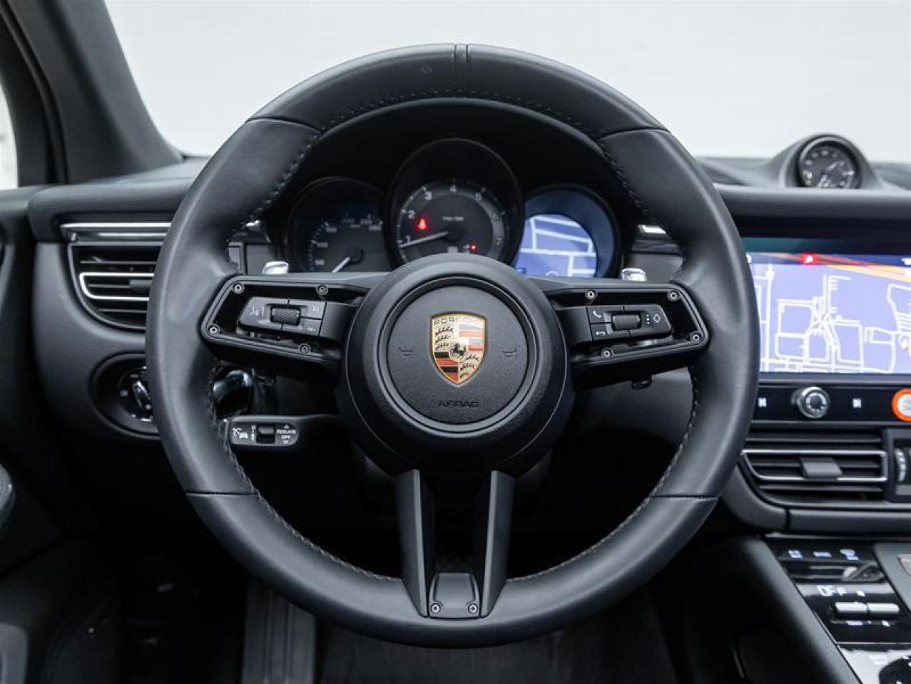 2025 Porsche Macan  Photo