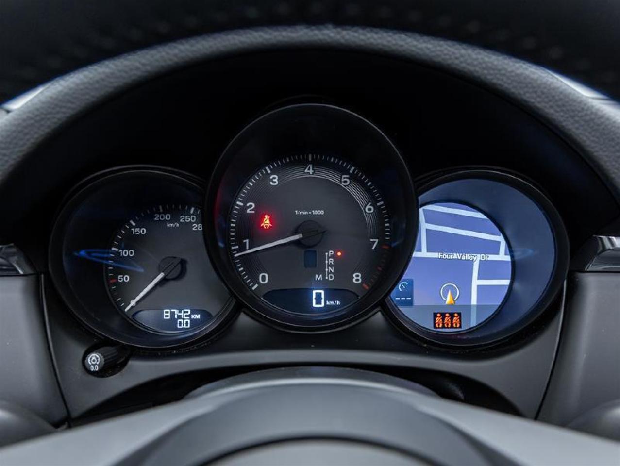 2025 Porsche Macan  Photo