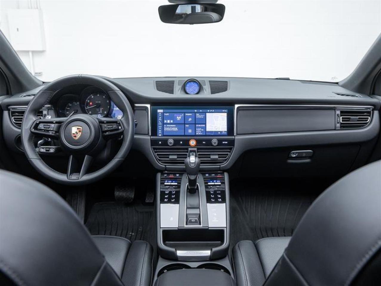 2025 Porsche Macan  Photo