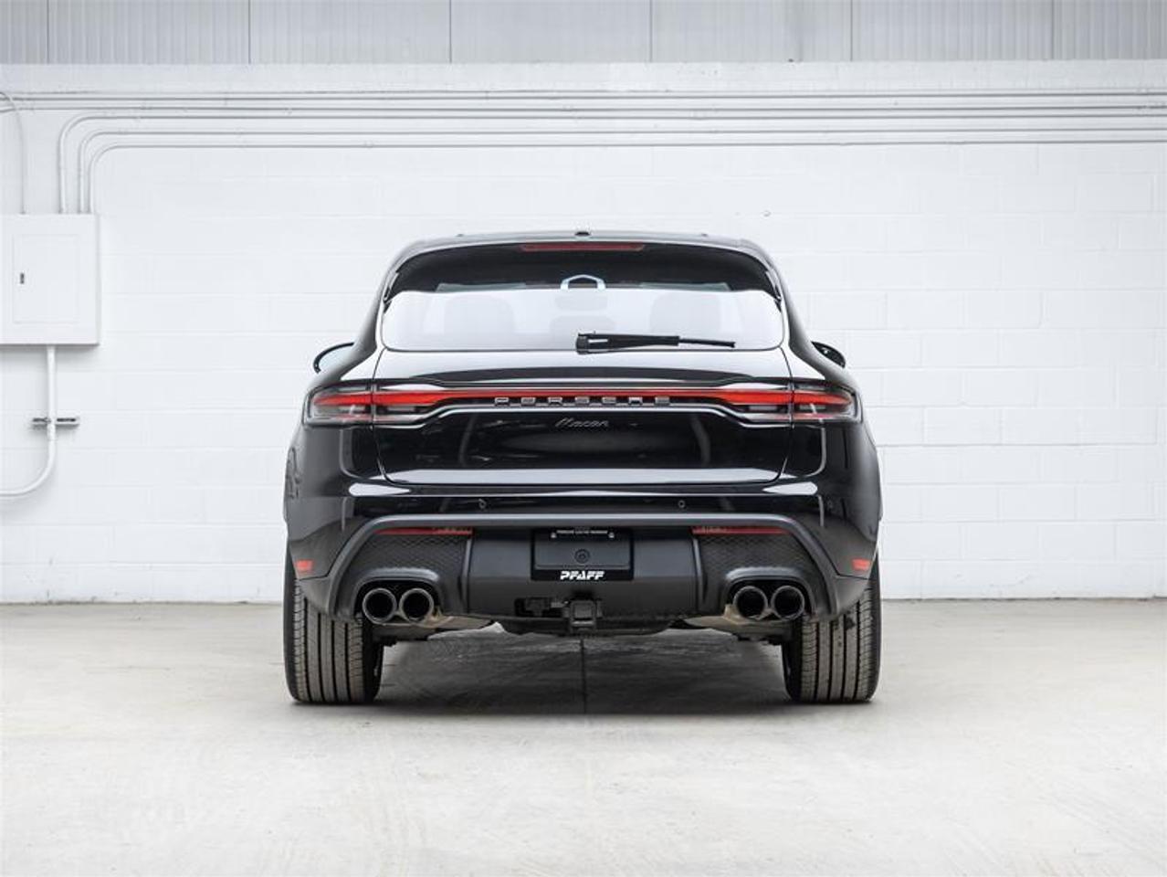 2025 Porsche Macan  Photo