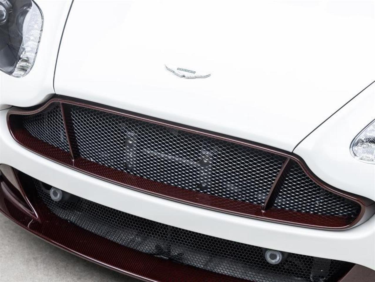 2016 Aston Martin Vantage GT  Photo