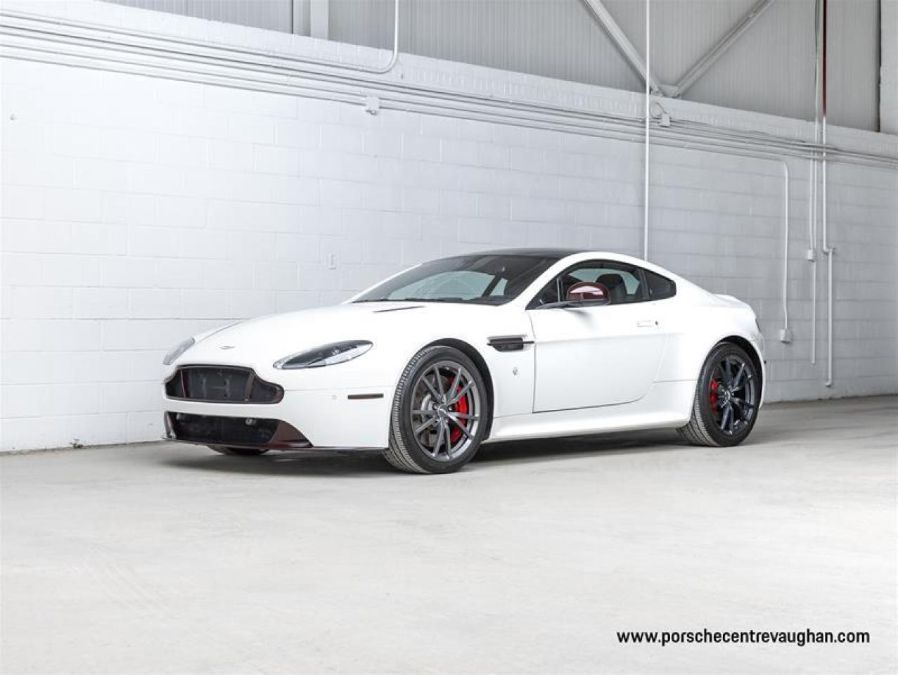 2016 Aston Martin Vantage GT  Photo