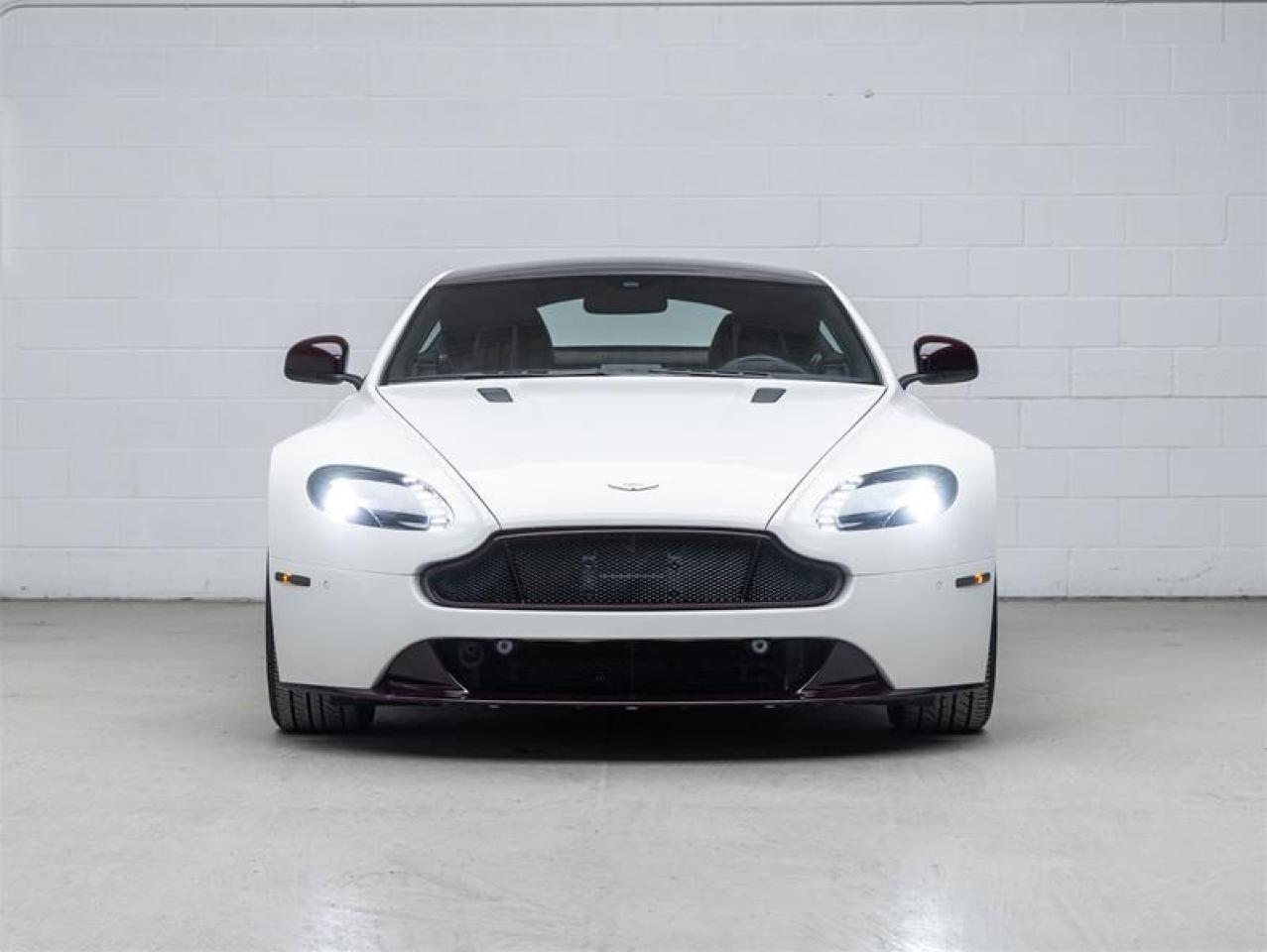 2016 Aston Martin Vantage GT  Photo