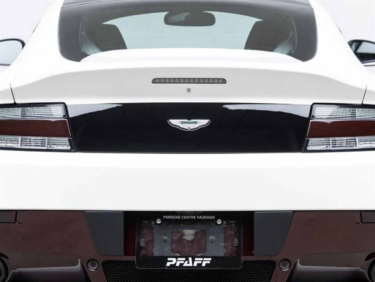 2016 Aston Martin Vantage GT  Photo