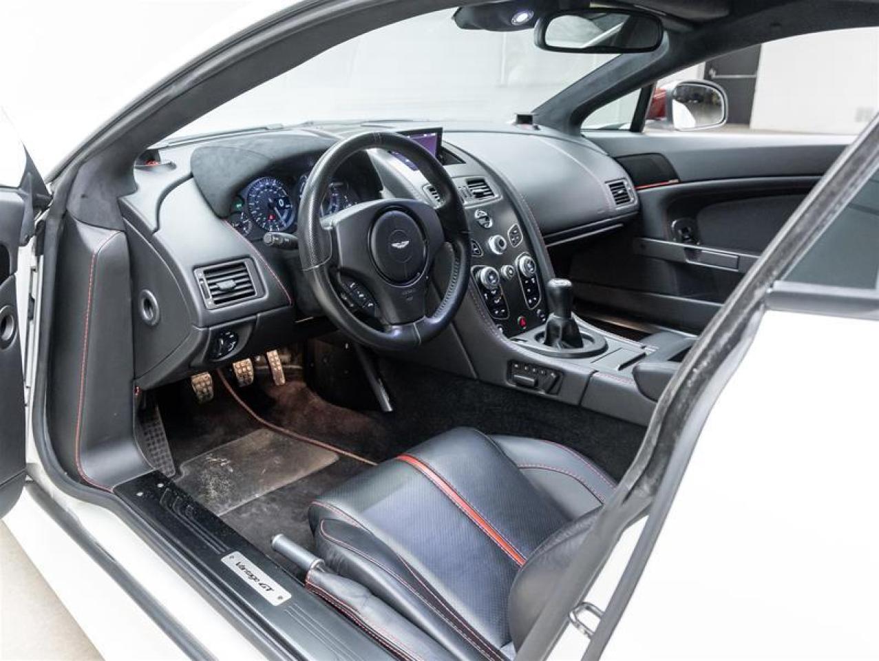 2016 Aston Martin Vantage GT  Photo