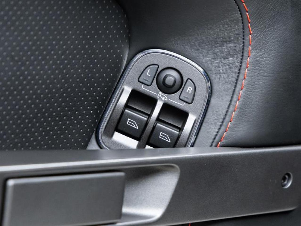 2016 Aston Martin Vantage GT  Photo