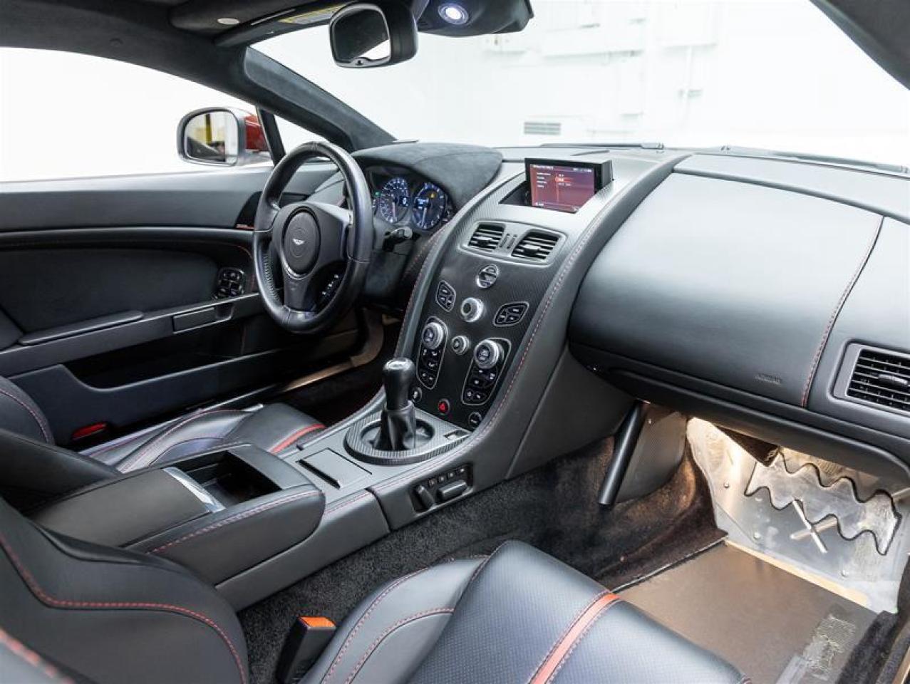 2016 Aston Martin Vantage GT  Photo