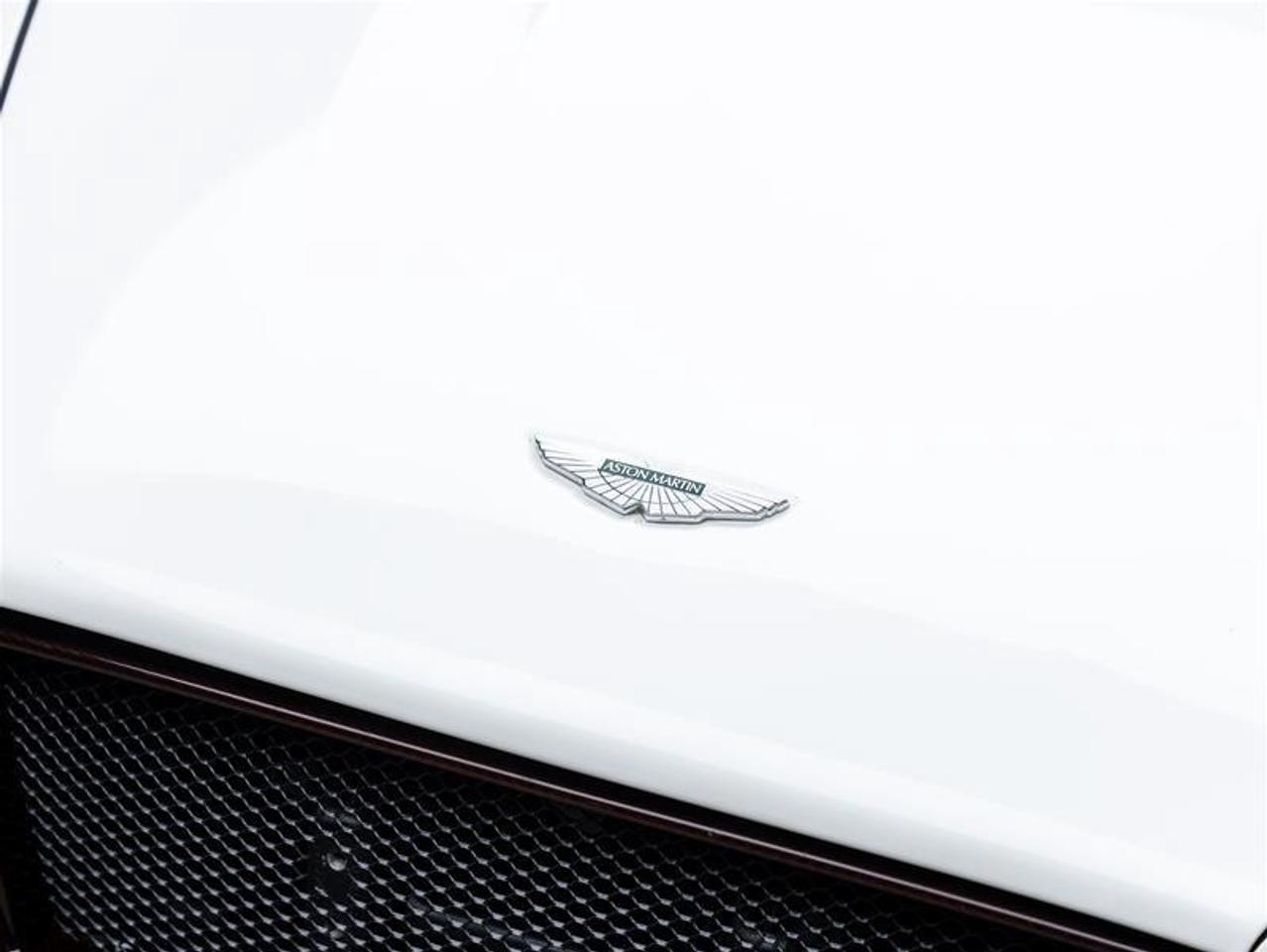 2016 Aston Martin Vantage GT  Photo3