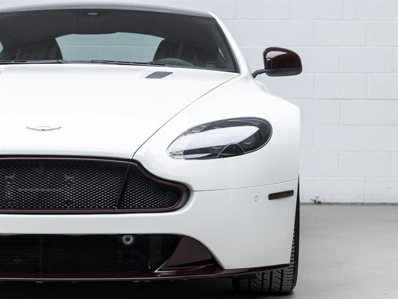 2016 Aston Martin Vantage GT  Photo