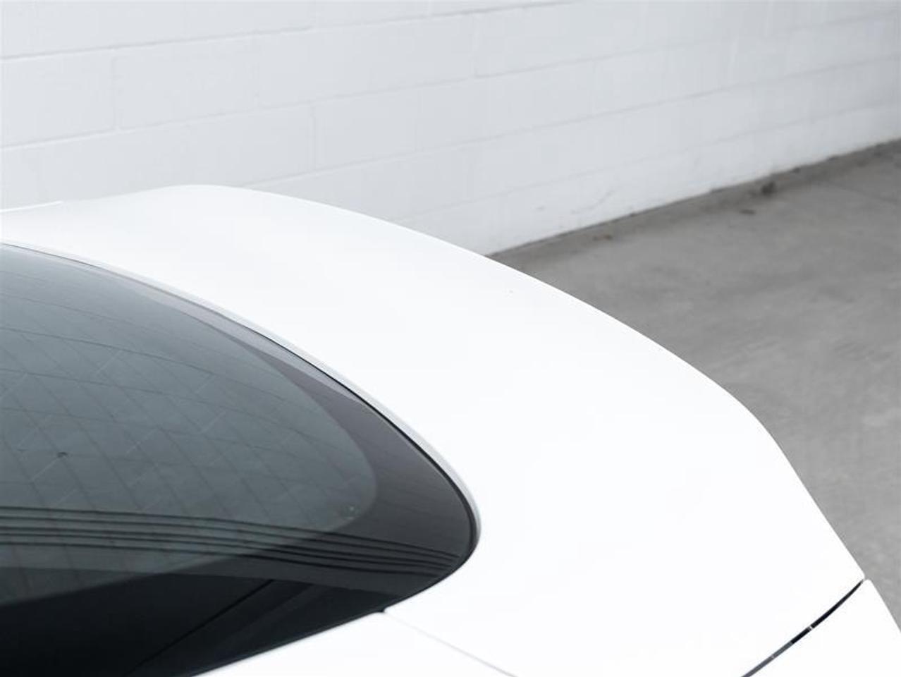 2016 Aston Martin Vantage GT  Photo