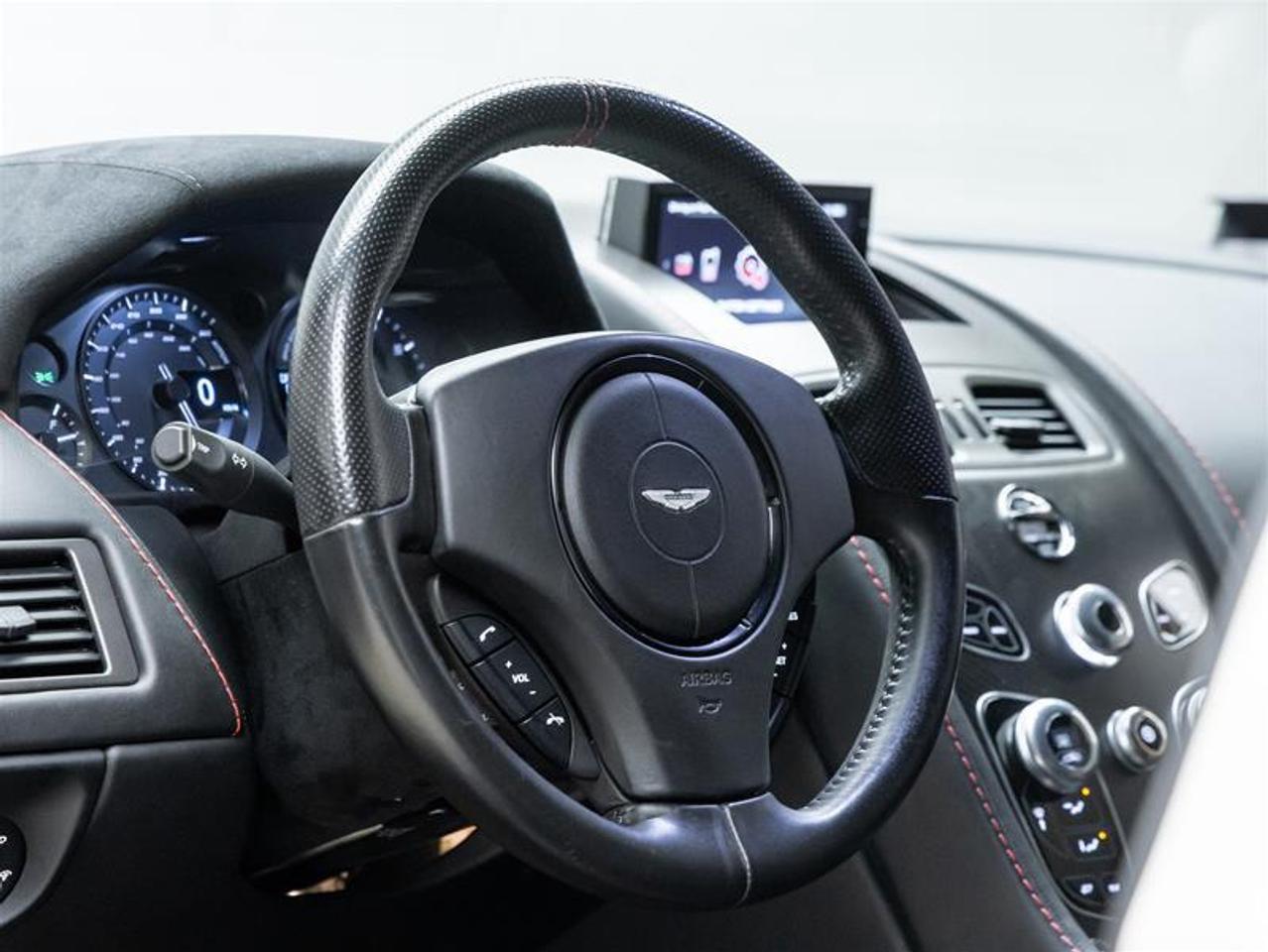 2016 Aston Martin Vantage GT  Photo