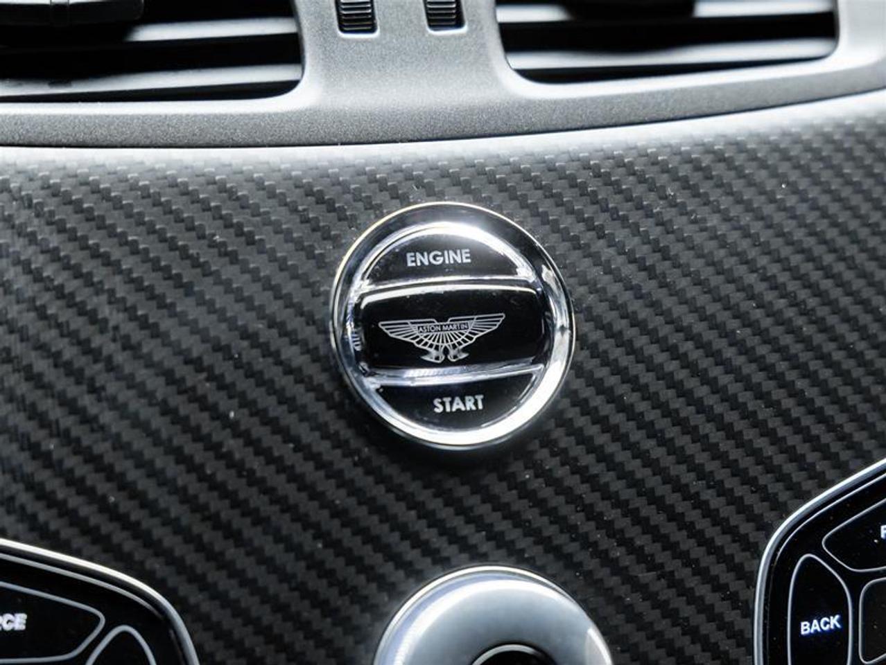 2016 Aston Martin Vantage GT  Photo