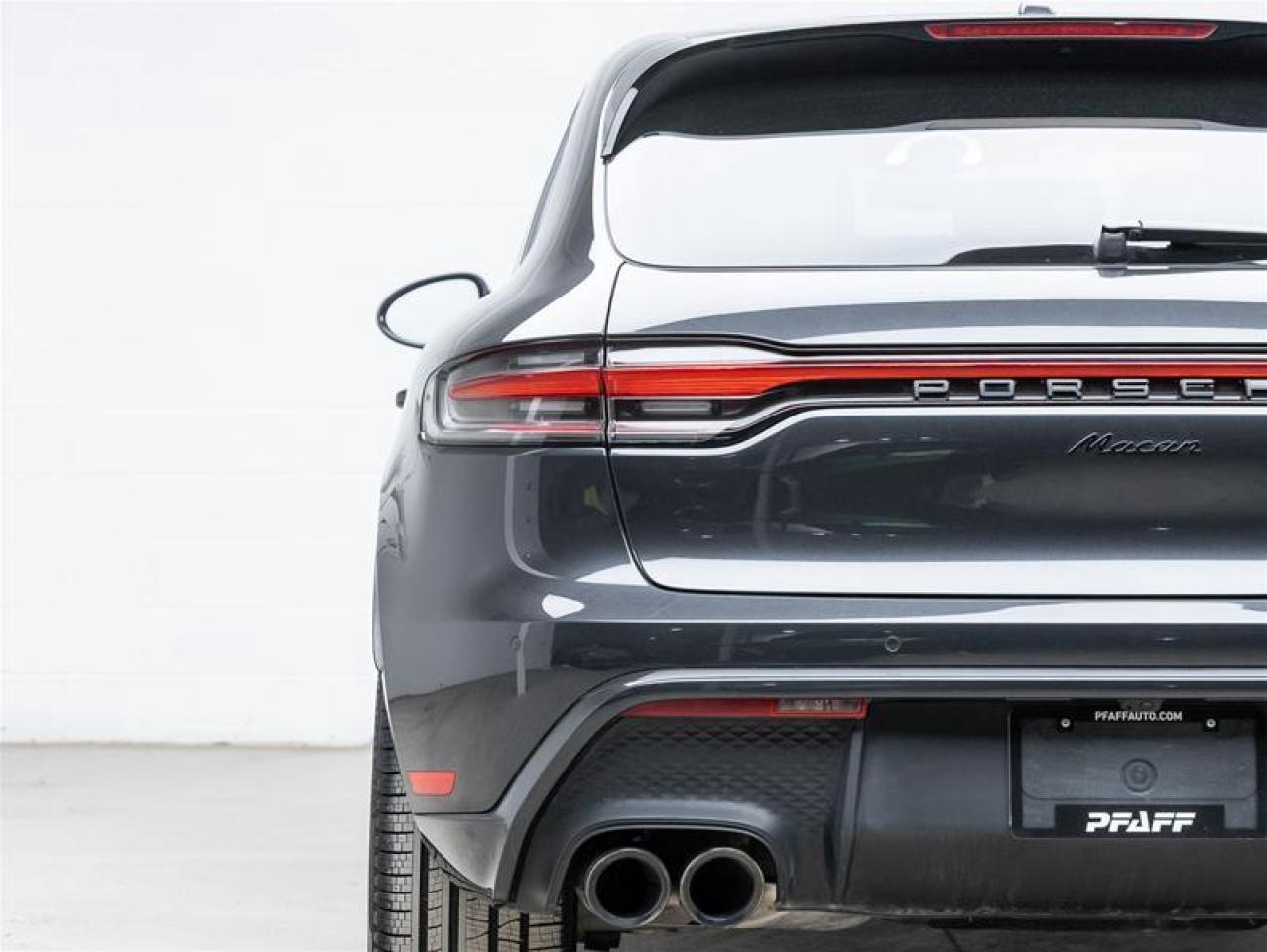 2025 Porsche Macan  Photo