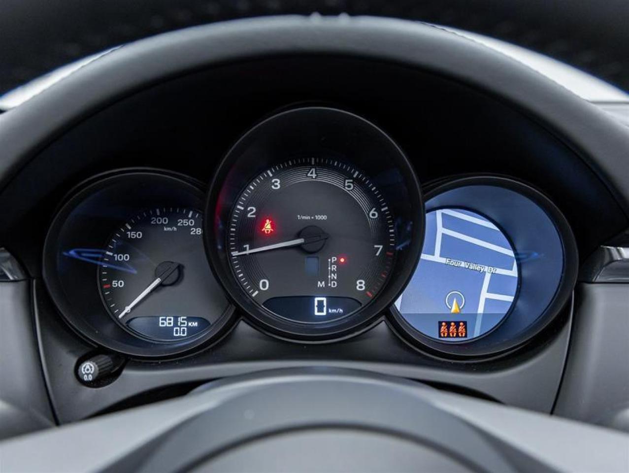 2025 Porsche Macan  Photo