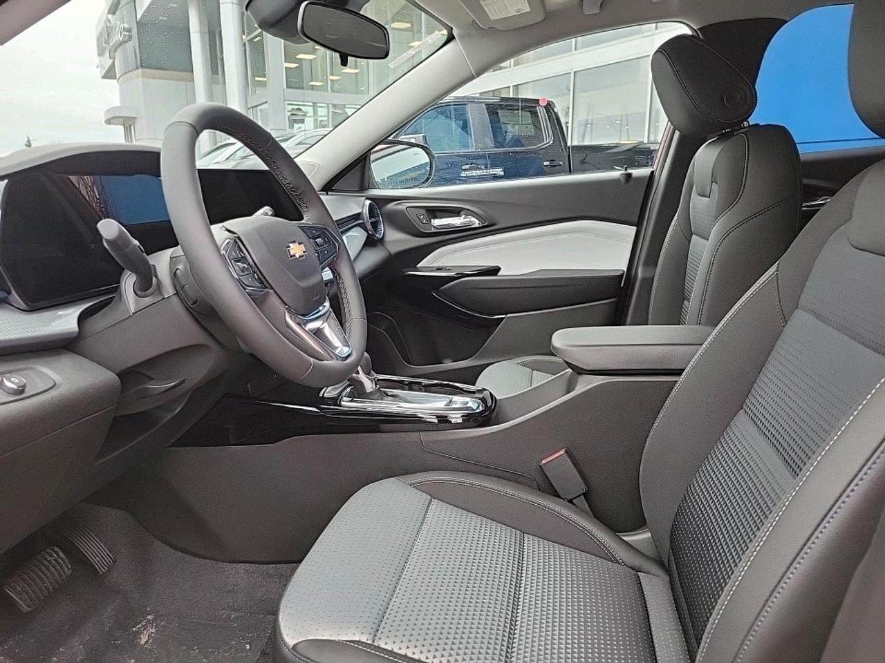 2026 Chevrolet Trax LT 4dr Front-Wheel Drive Photo