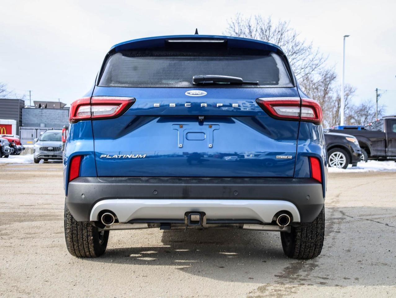 2023 Ford Escape Platinum 4dr All-Wheel Drive Photo3