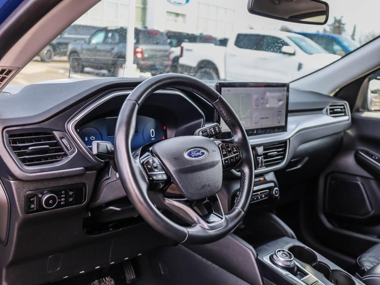 2023 Ford Escape Platinum 4dr All-Wheel Drive Photo