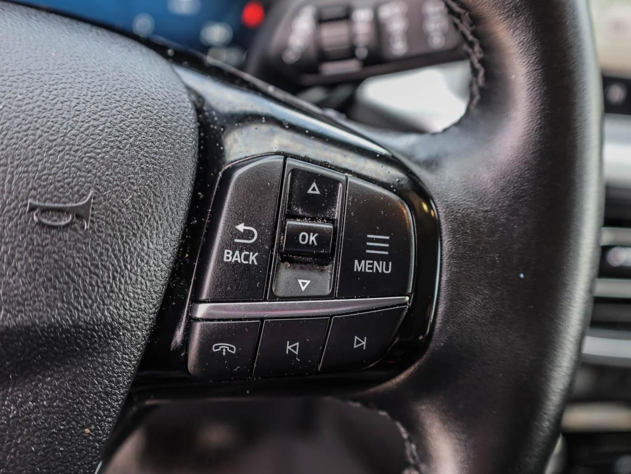 2023 Ford Escape Platinum 4dr All-Wheel Drive Photo