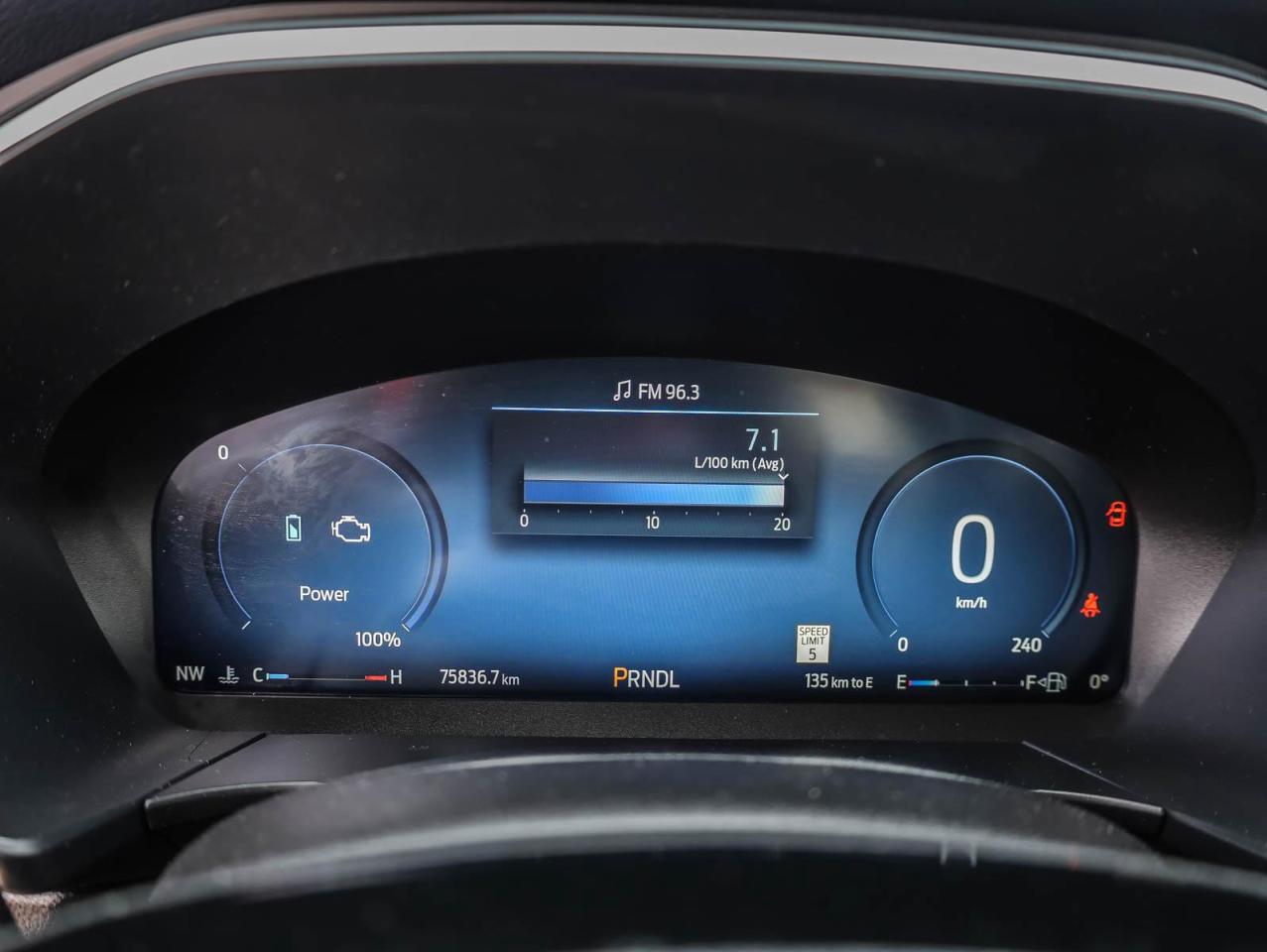 2023 Ford Escape Platinum 4dr All-Wheel Drive Photo