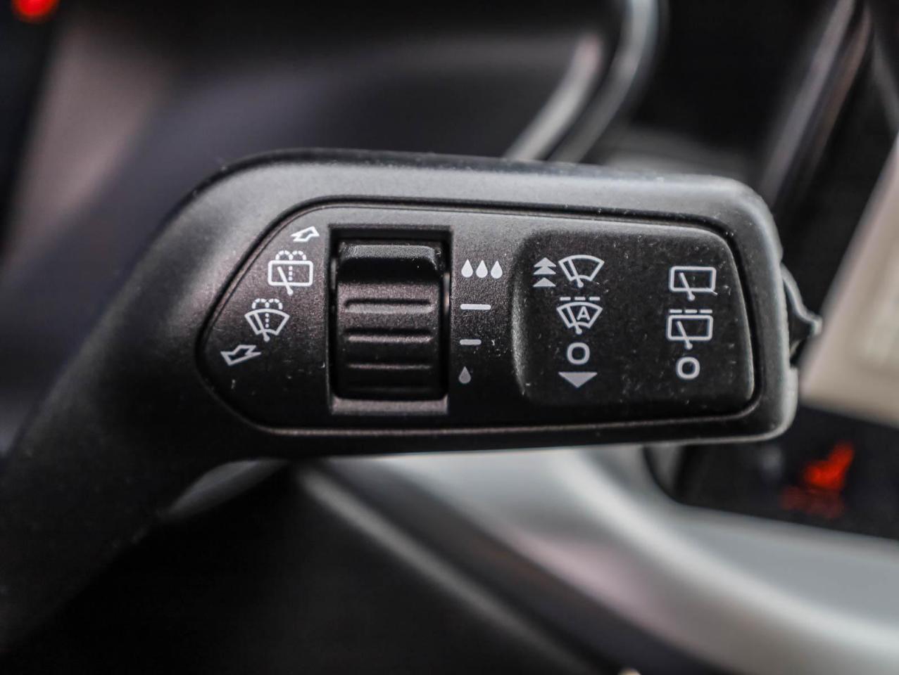 2023 Ford Escape Platinum 4dr All-Wheel Drive Photo