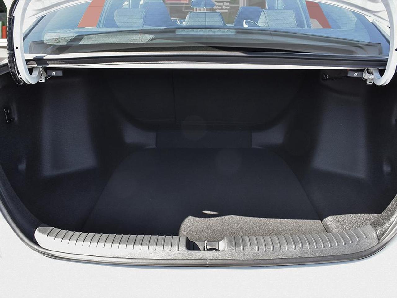 2025 Honda Accord Hybrid Sport-L 4dr Sedan Photo
