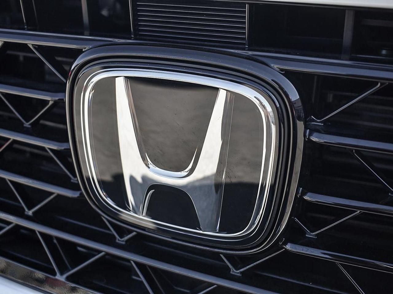 2025 Honda Accord Hybrid Sport-L 4dr Sedan Photo