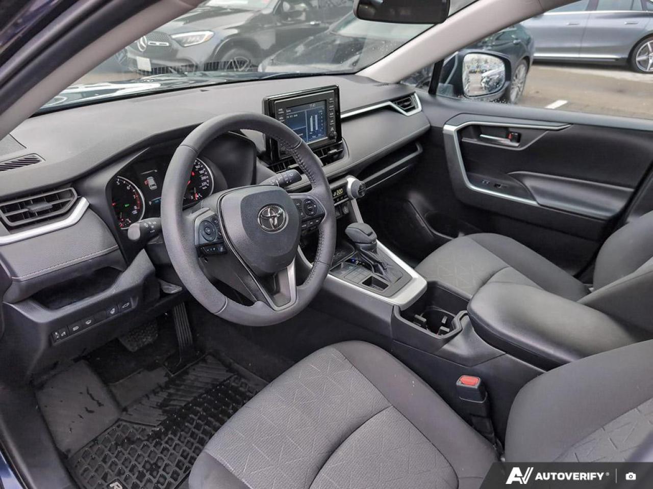 2022 Toyota RAV4 XLE 4dr All-wheel Drive Photo